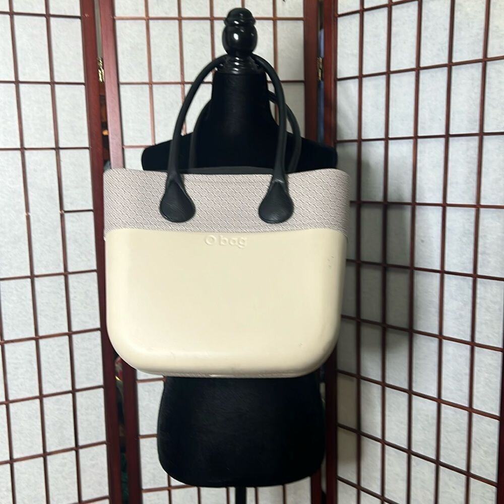 O BAG RUBBER & FABRIC TRIM‎ ITAILIAN MADE TOTE BAG